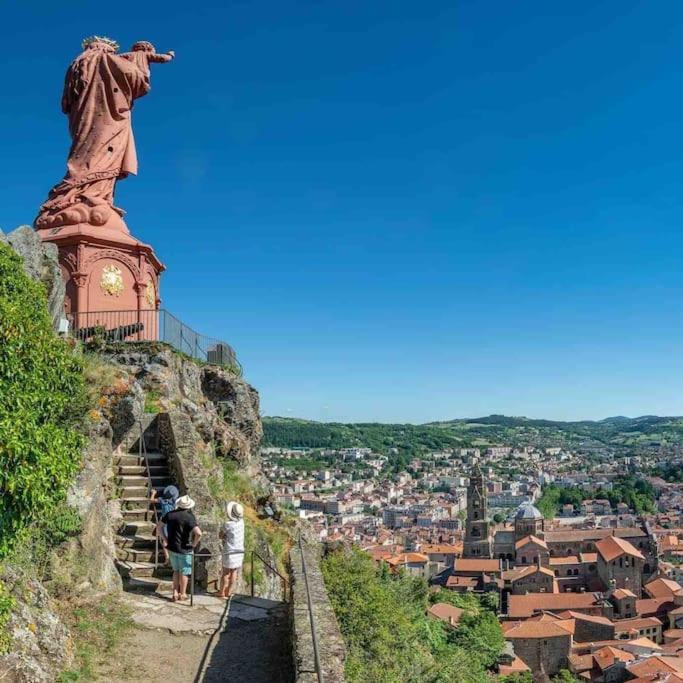 Maison Atypique - Centre Historique - Puy En Velay Le Puy-en-Velay Exterior photo